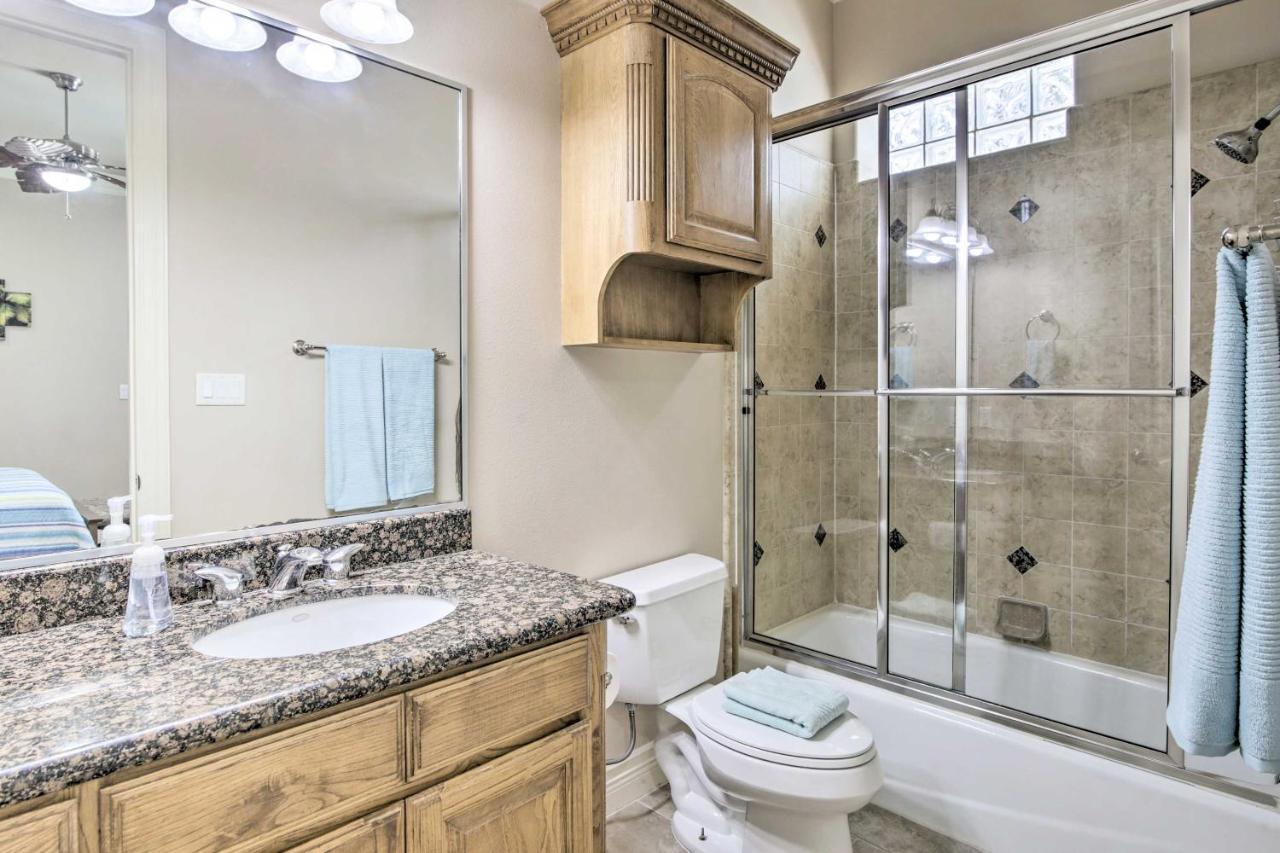 South Padre Island Condo - 200 Ft To Beach! Bagian luar foto